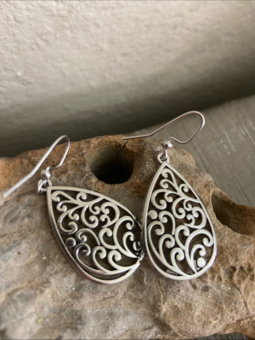 5/$10❤️❤️❤️NEW Silver Tone Zinc Alloy Handmade Filigree Drop Dangle Earrings
